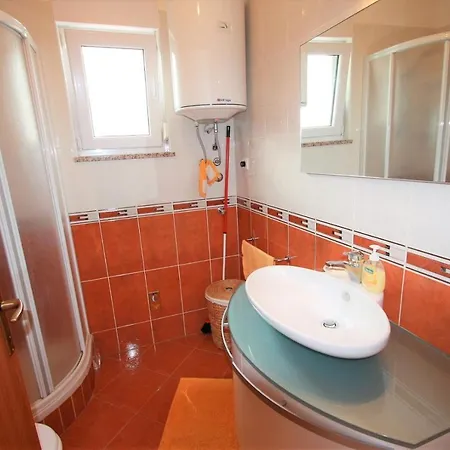 Apartment Alisic With Garden *